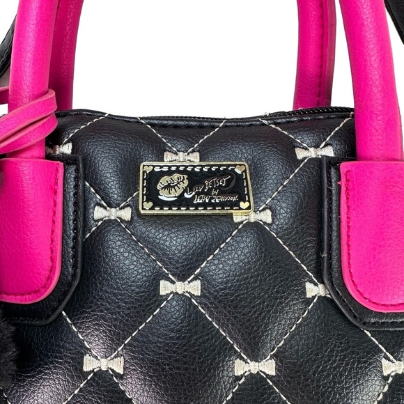 Betsey‎ Johnson Black Striped Quilted Bows Pink Handles Fur Keychain Satchel Bag - Picture 2 of 9